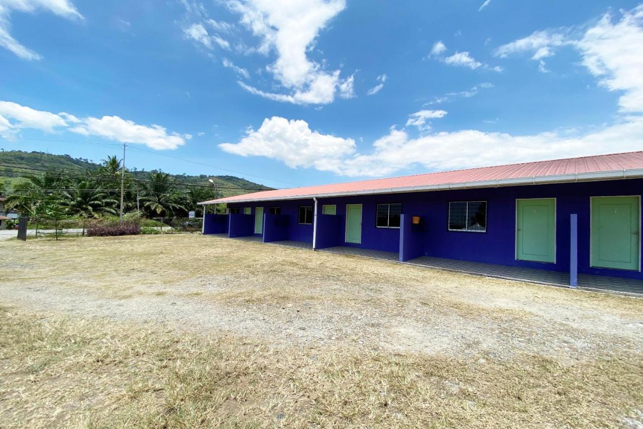 Oyo 90268 Lohan Point Lodge Ranau Exterior foto
